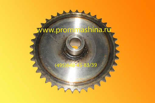 Звездочка привода тр-ра Л-415 415.00.250 (под цепь 19)